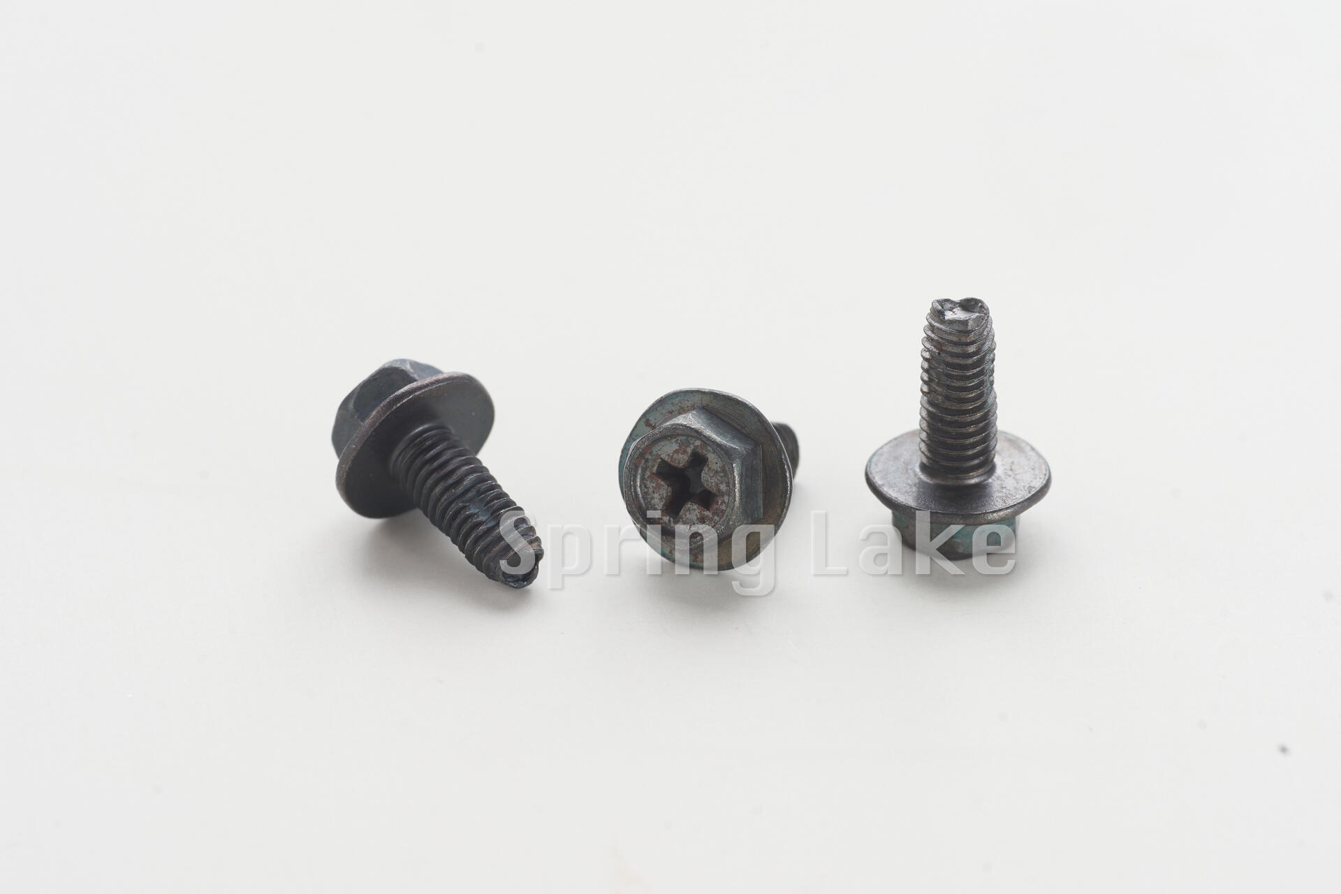 Phillips hex washer head thread rolling (trilobe) screws